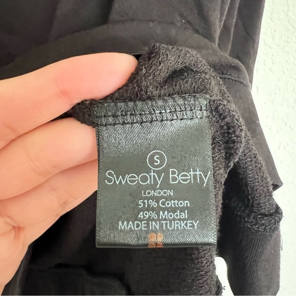 Sweaty Betty Black Oversized Sweater Sz S Athleisure Capsule Workout Sporty - Picture 5 of 6
